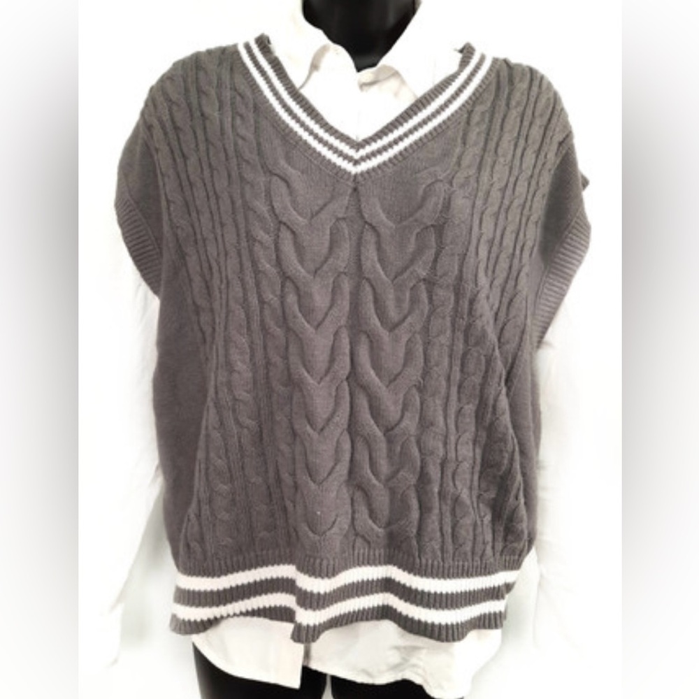 Gray Sweater Vest w/ White Stripe Size L - Wild Fable - 60% Cotton, 40% Acrylic